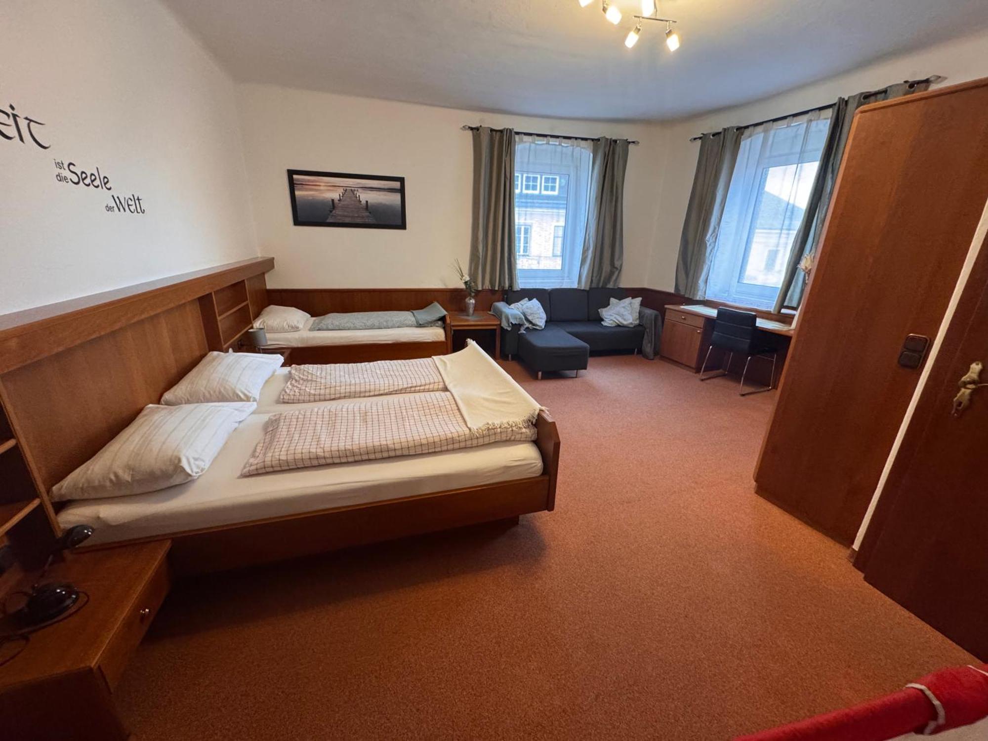 Austria Traveller Hotel Kirchdorf Kirchdorf an der Krems Esterno foto