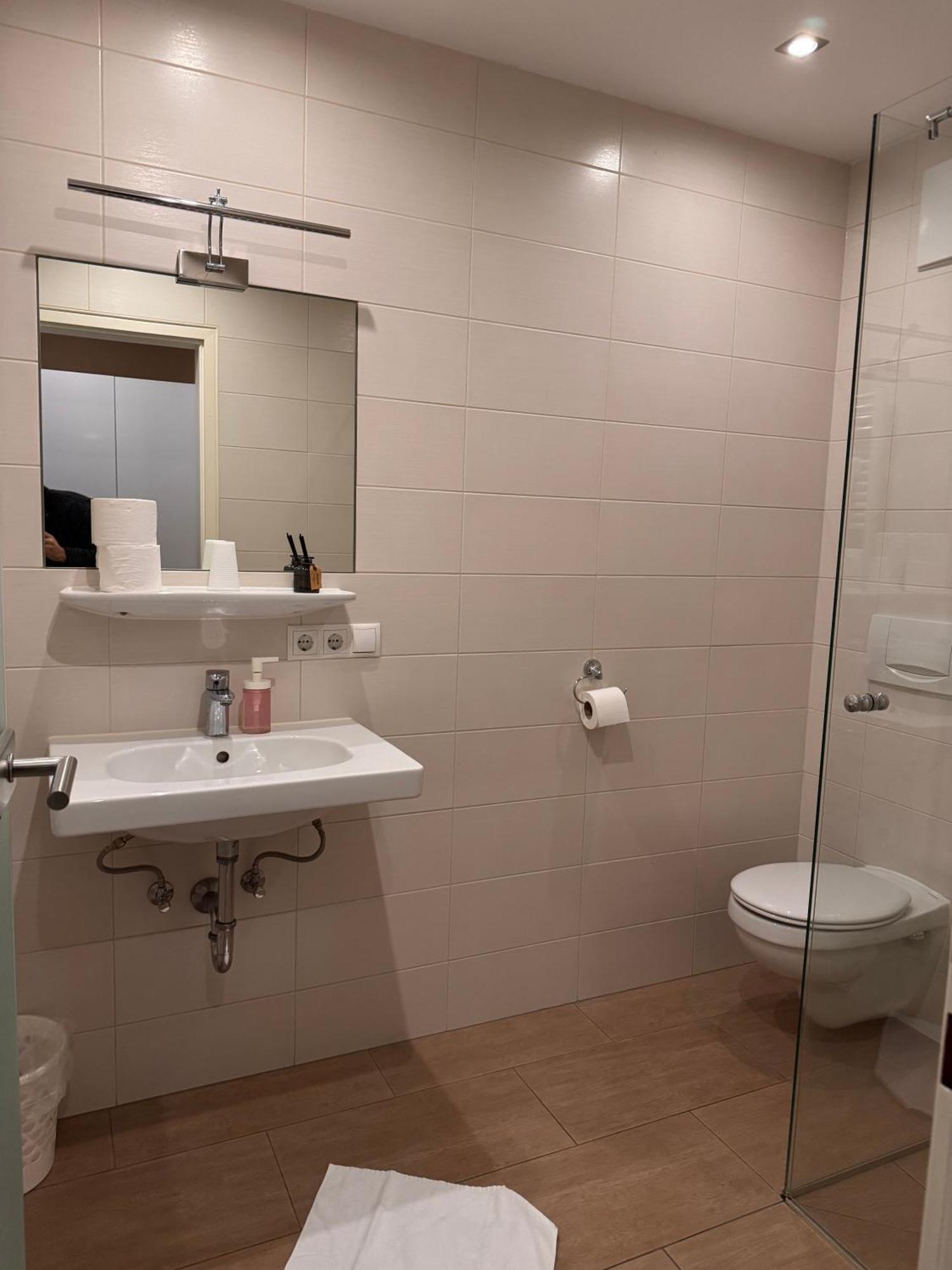 Austria Traveller Hotel Kirchdorf Kirchdorf an der Krems Esterno foto